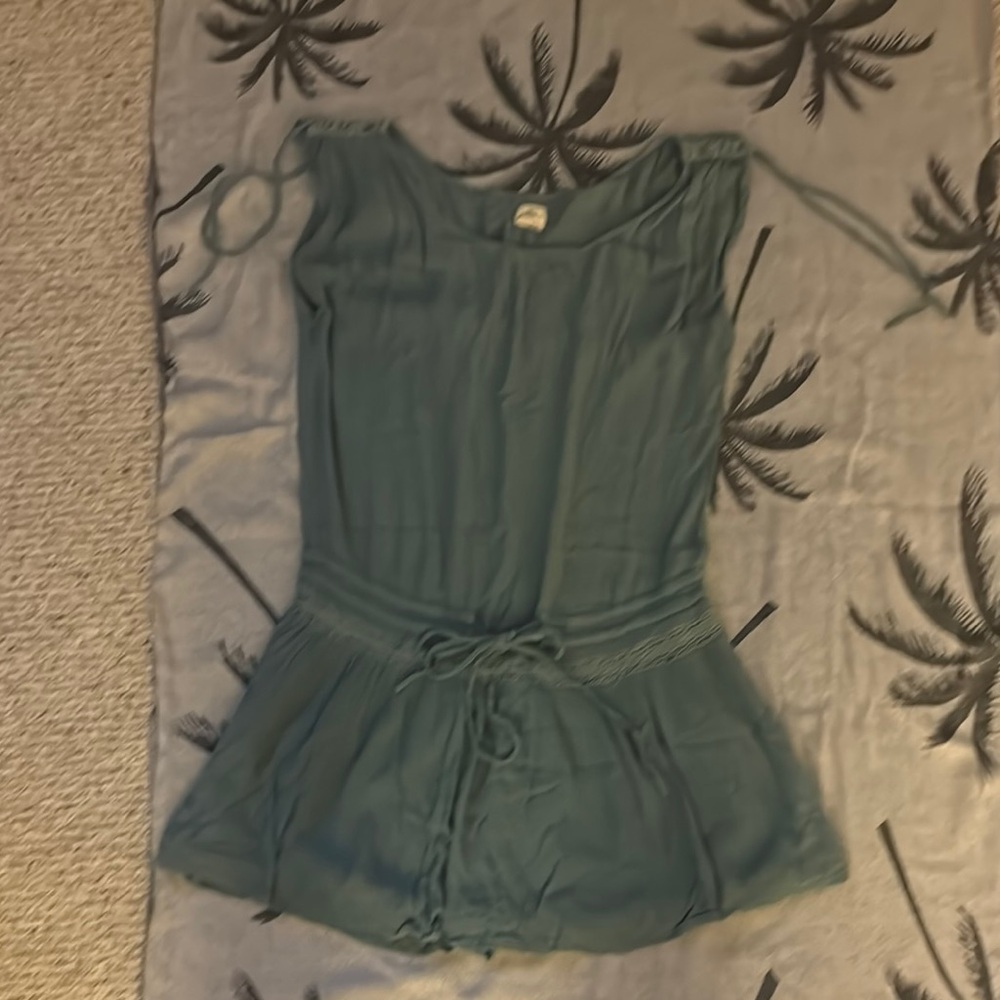 Women's Green Sleeveless Top